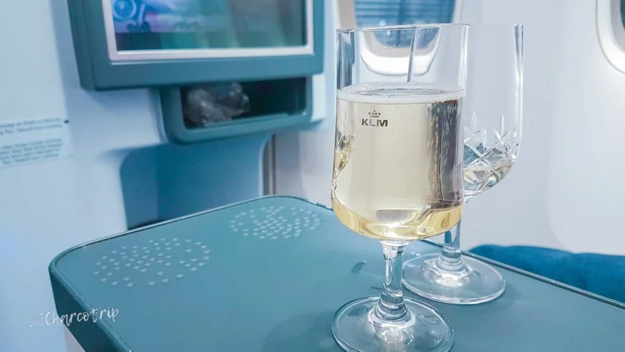 welcome drink KLM Business Class
