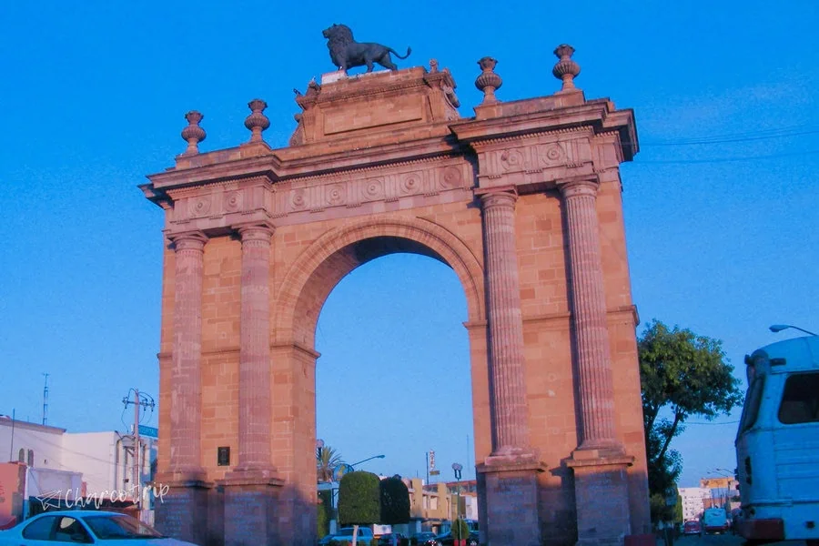Arco Triunfal de la calzada de los Héroes