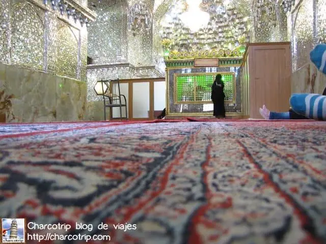 shiraz Imamzadeh alfombra